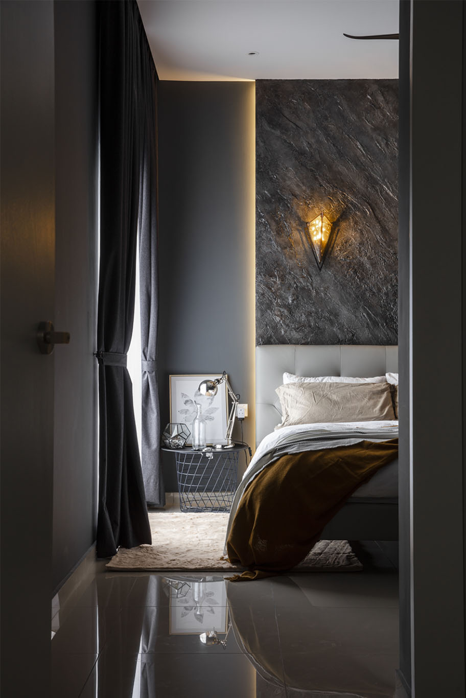 Grande Rhapsody hidden light behind wall and modern classic wall night lamp Mieux interior design