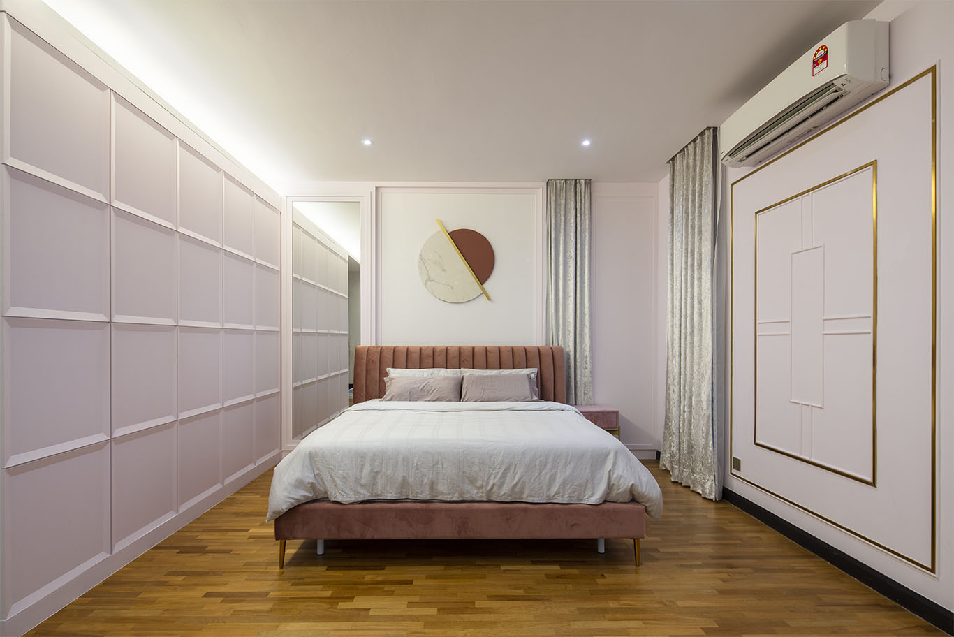 MIEUX La Famillie De Lee modern bedroom design with hidden curtain and wooden floor mieux interior design