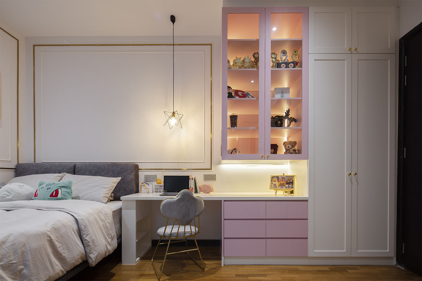 MIEUX La Famillie De Lee modern bedroom design with white study table with pink built in drawer mieux interior design