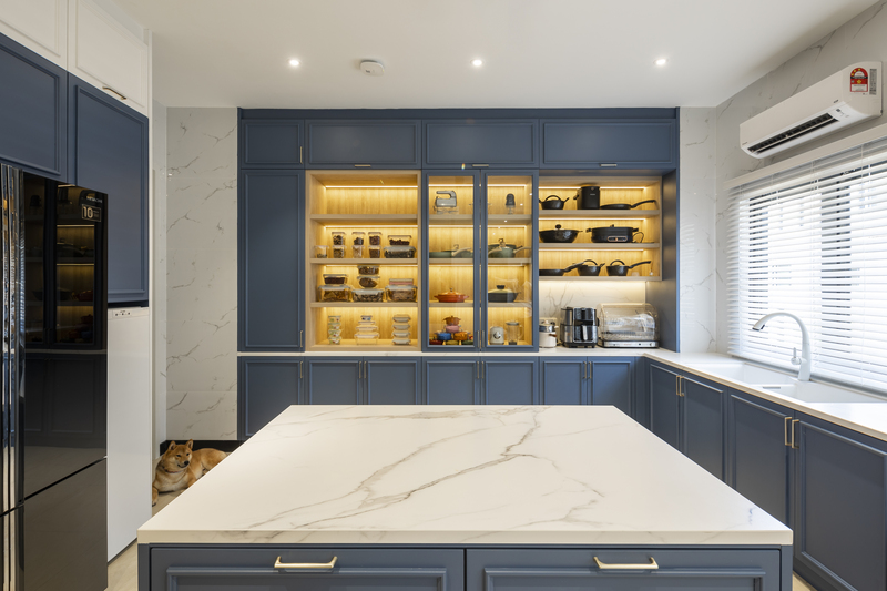 Classical Marriage modern classic kitchen with white and blue theme 3 mieux interior design