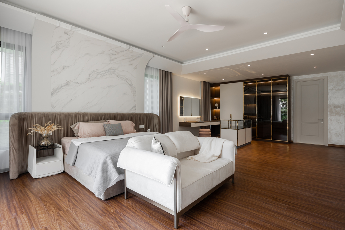 the eastern oriental minimalist modern bedroom with wooden floor and marble wall 3 mieux interior design