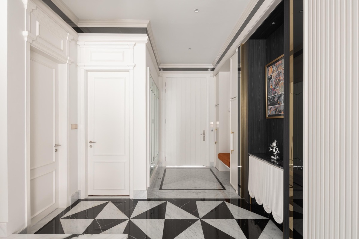 Milady Fantasy modern luxurious indoor entrance area with white and black triangle floor pattern mieux interior design